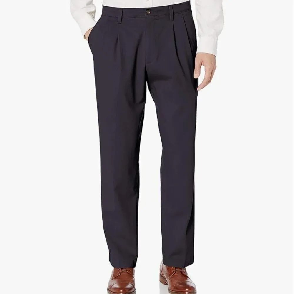 Dockers Pleated Classic Fit Dark Navy Khakis Brand New